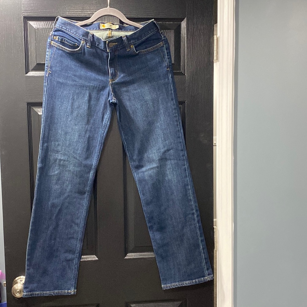 Woman’s Carhartt original fit straight leg size 6.